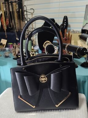 Crossi Women's Handbag